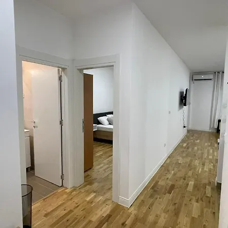 Apartment Mir
